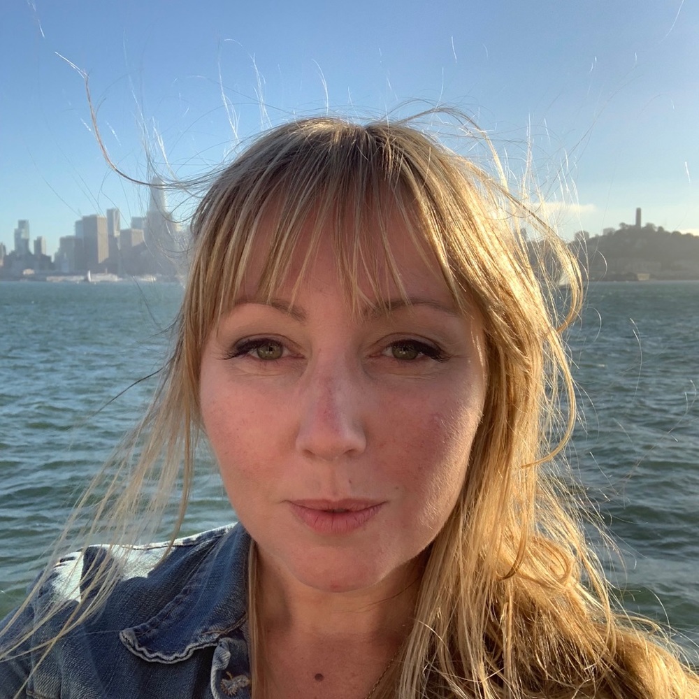 Meet your Posher, Danielle